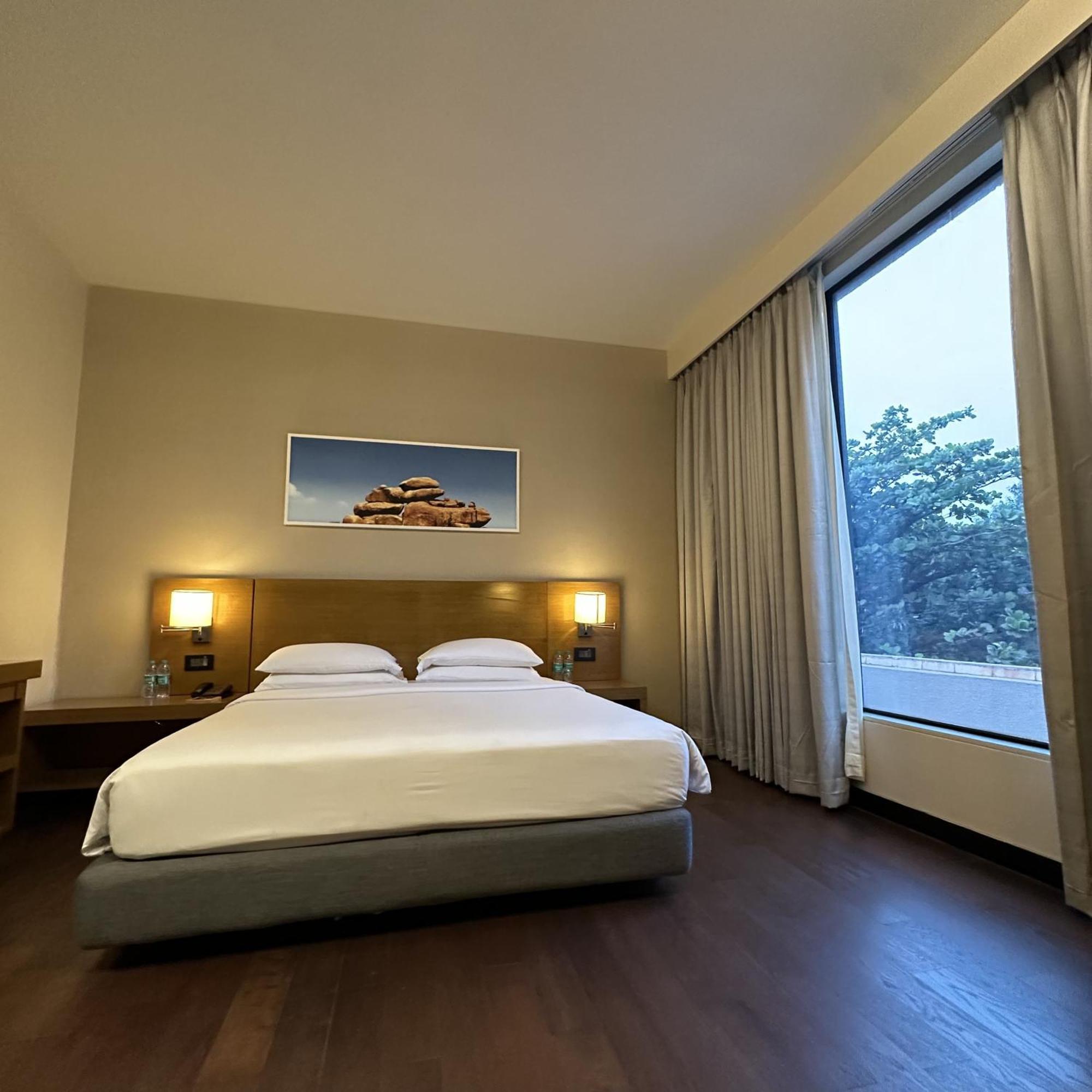 Hyatt Place Хампи Экстерьер фото